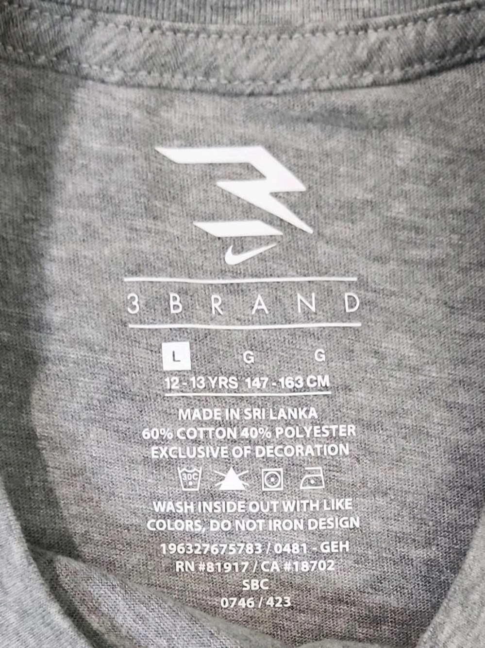 Nike 3BRAND Collection Boy's grey Short Sleeve Level Up T-Shirt Size L - Picture 2 of 3